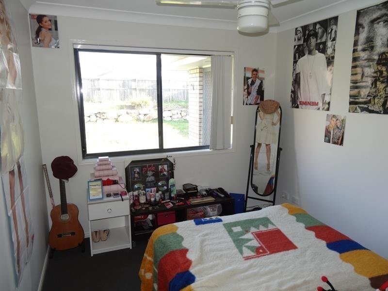 30 Banksia Drive, Raceview QLD 4305