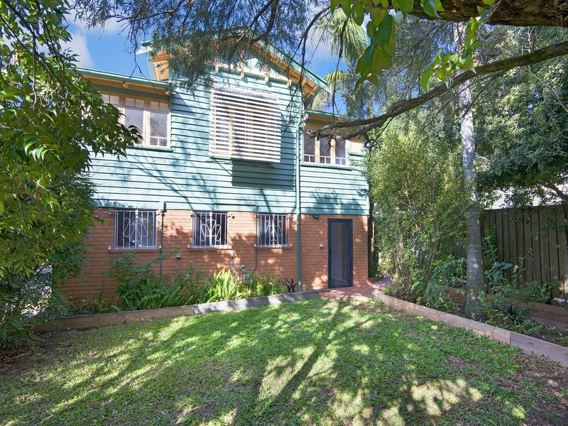 14 Whish Street, Windsor QLD 4030