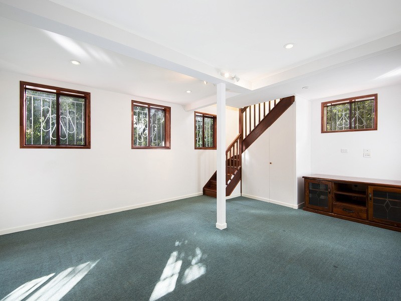14 Whish Street, Windsor QLD 4030