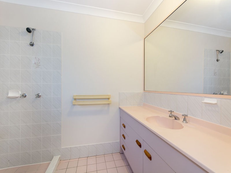18 Allira Crescent, Carseldine QLD 4034