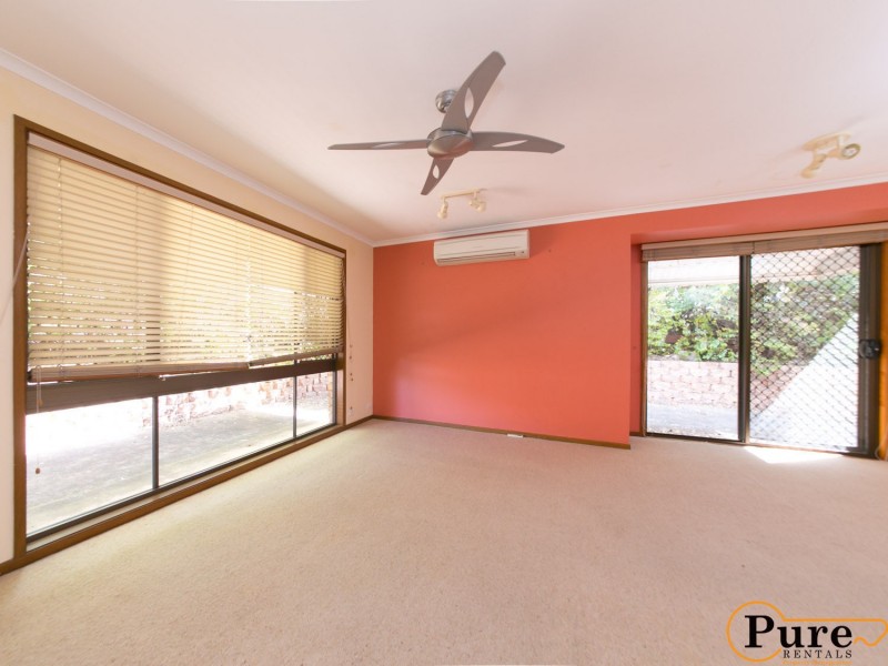 21 Elanora Street, Oxley QLD 4075