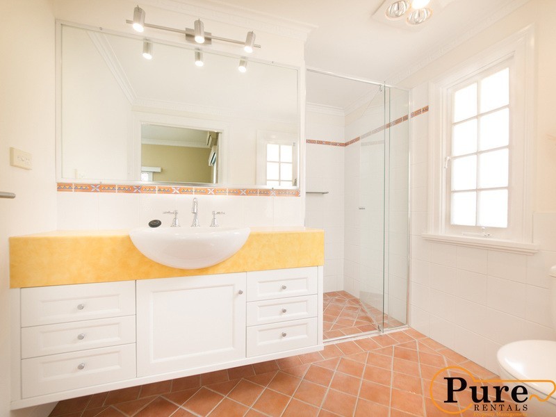 29 Days Road, Grange QLD 4051