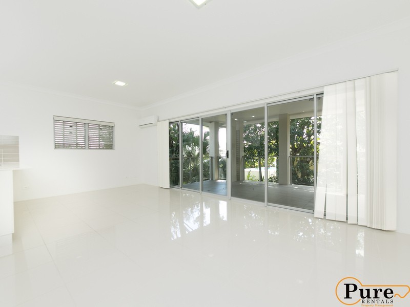 3/26 Embie Street, Holland Park West QLD 4121