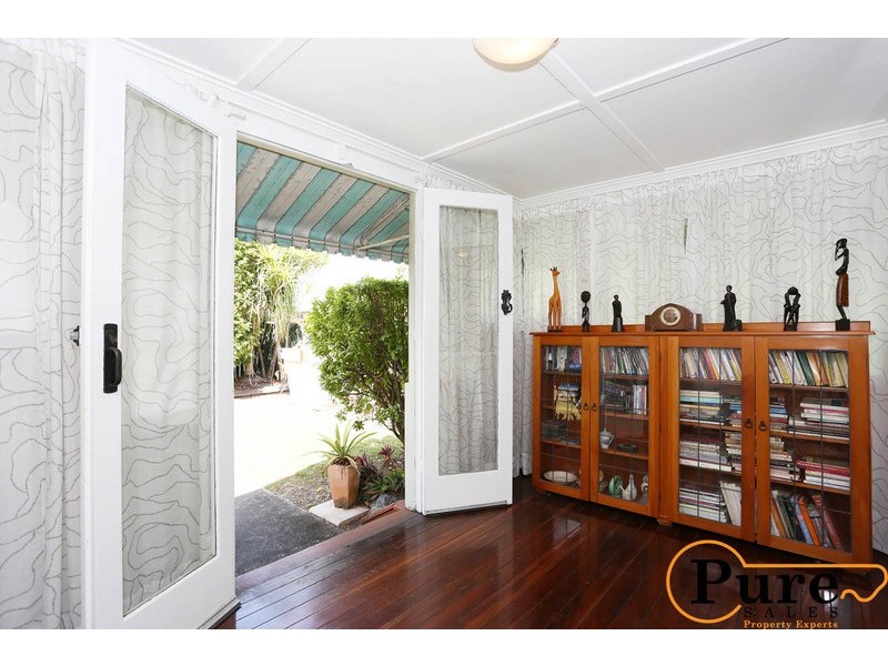 1 Manly Road, Manly QLD 4179