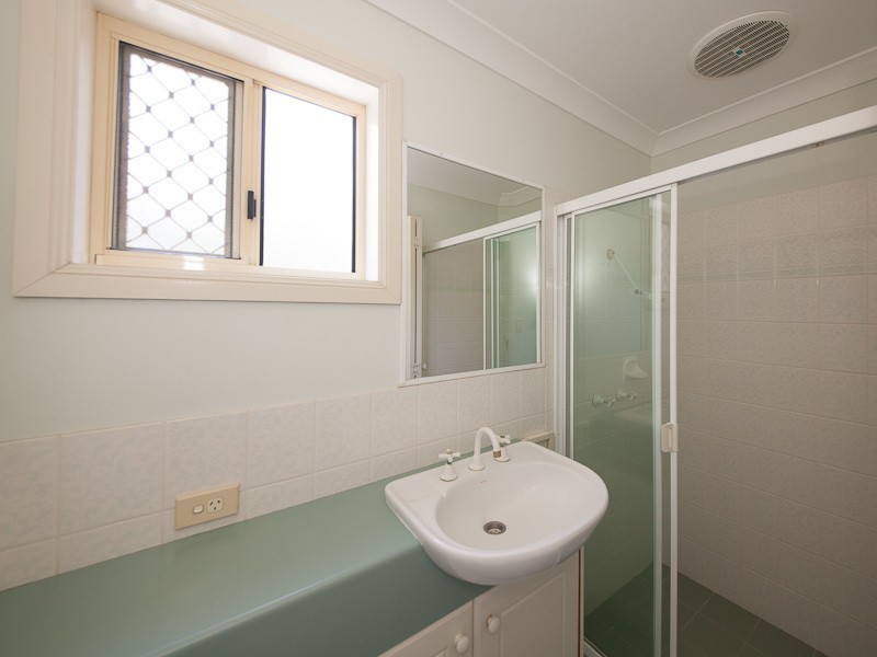 23  Mukurta Street, Chapel Hill QLD 4069