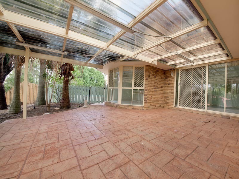 23  Mukurta Street, Chapel Hill QLD 4069