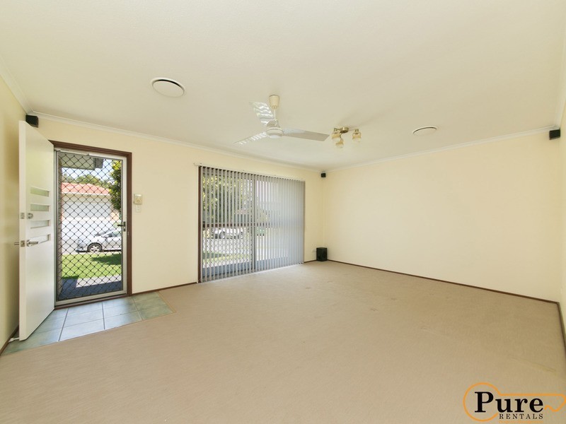 7 Sassafras Drive, Ashmore QLD 4214