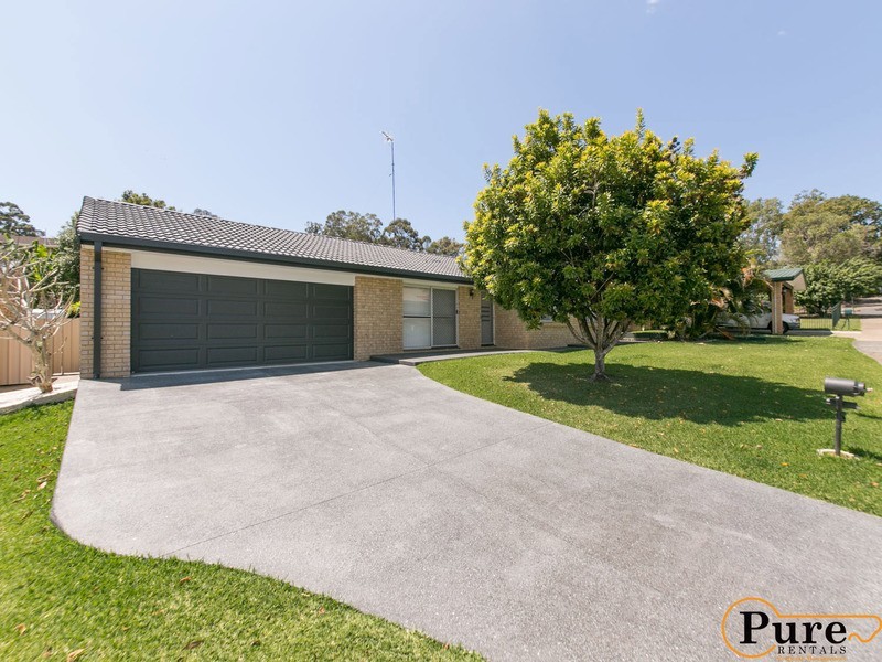 7 Sassafras Drive, Ashmore QLD 4214