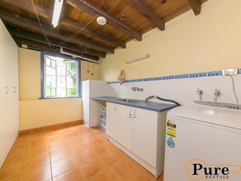 19 Orpen Street, Greenslopes QLD 4120