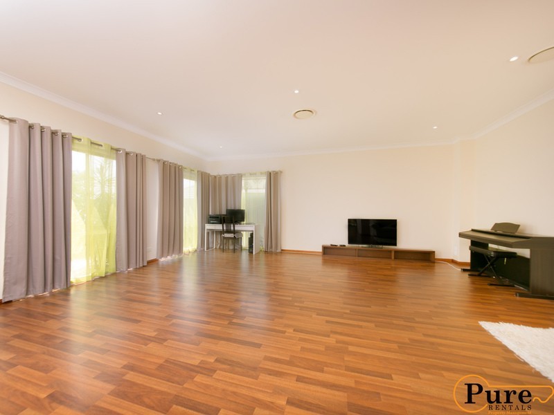 50 Trinity Crescent, Augustine Heights QLD 4300