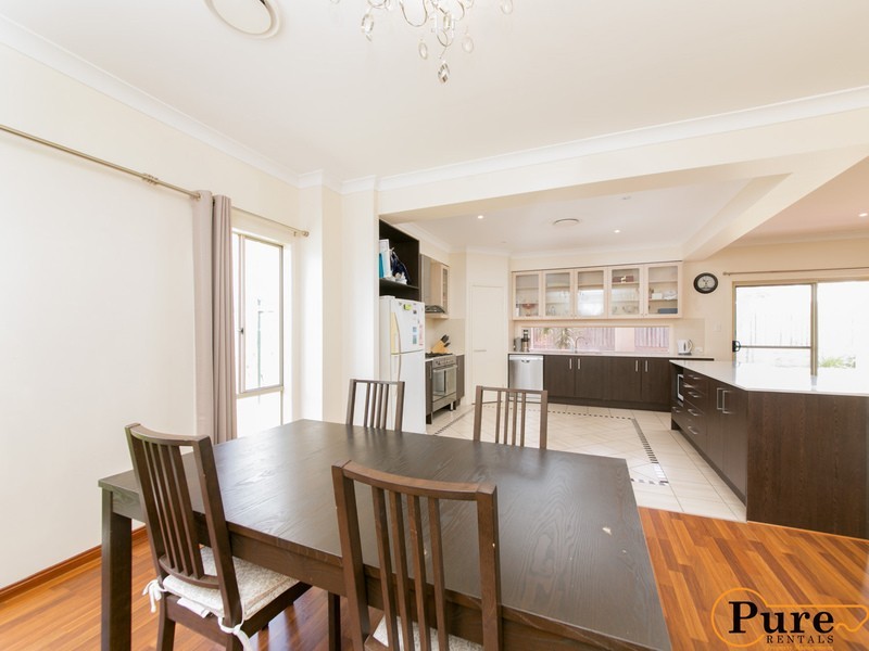 50 Trinity Crescent, Augustine Heights QLD 4300