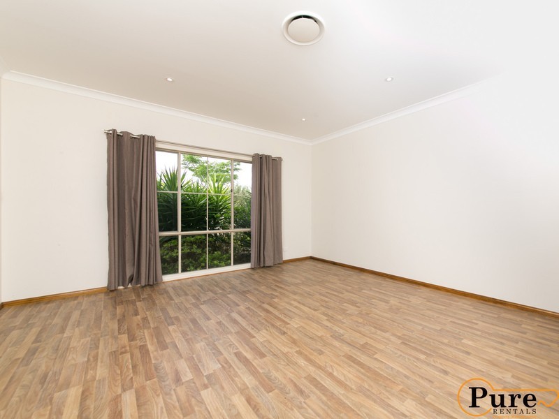 50 Trinity Crescent, Augustine Heights QLD 4300