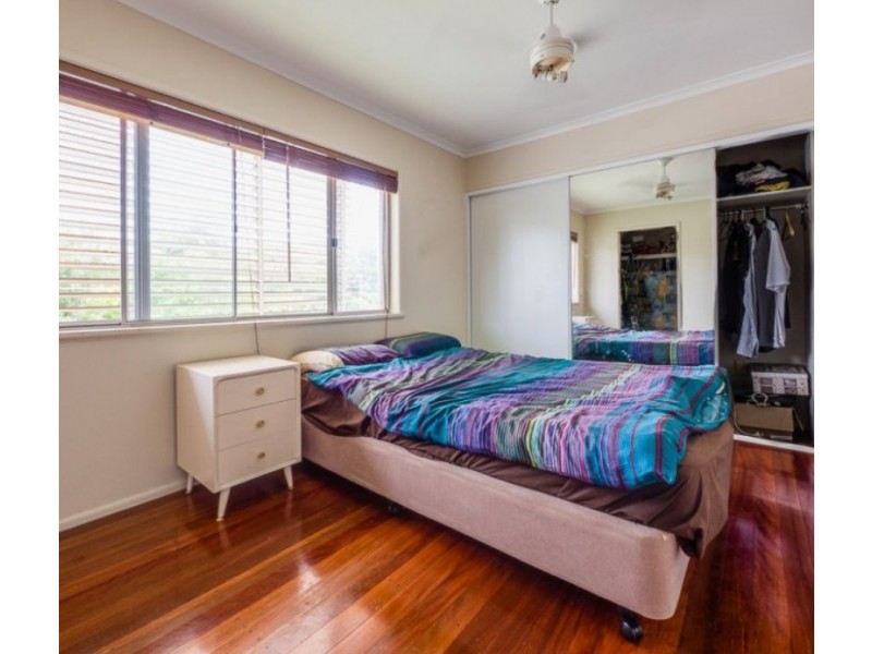 34 Dunbil Avenue, Ferny Hills QLD 4055