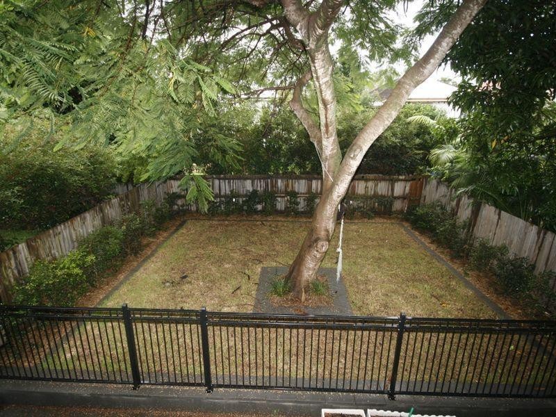 27 Latrobe Street, East Brisbane QLD 4169