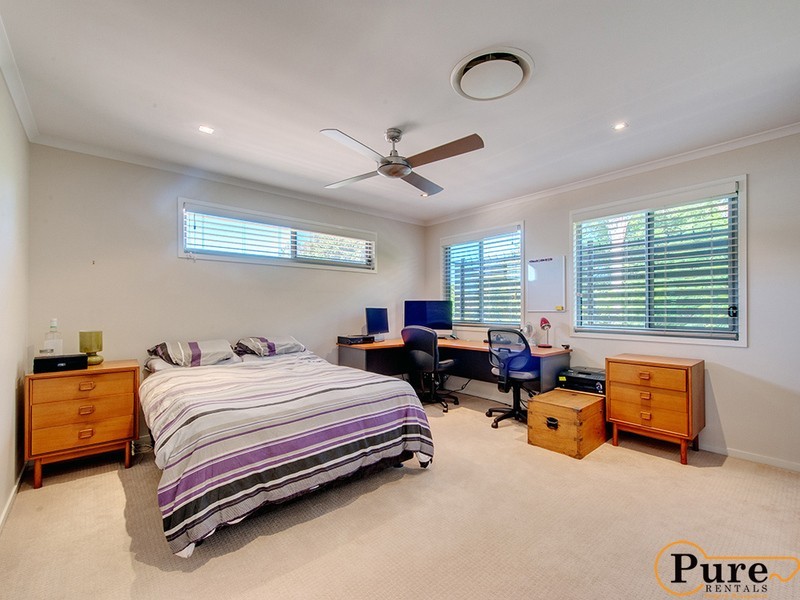 12a Birdwood Road, Holland Park West QLD 4121