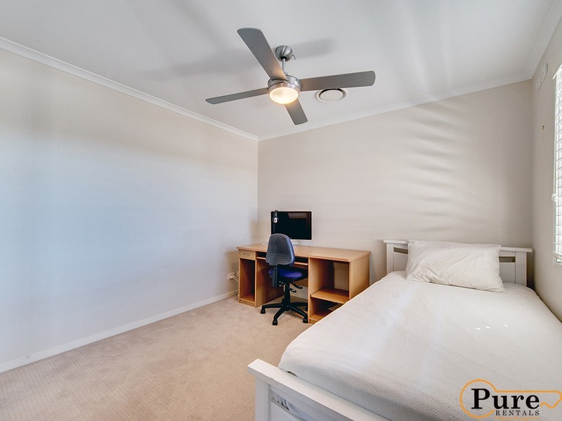 12a Birdwood Road, Holland Park West QLD 4121