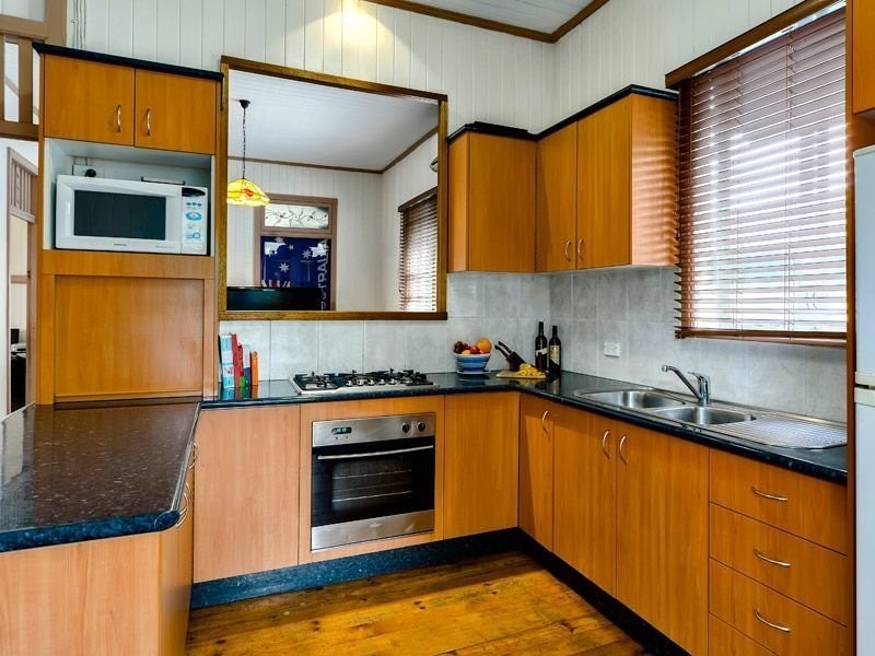 10 Aldridge Street, Auchenflower QLD 4066
