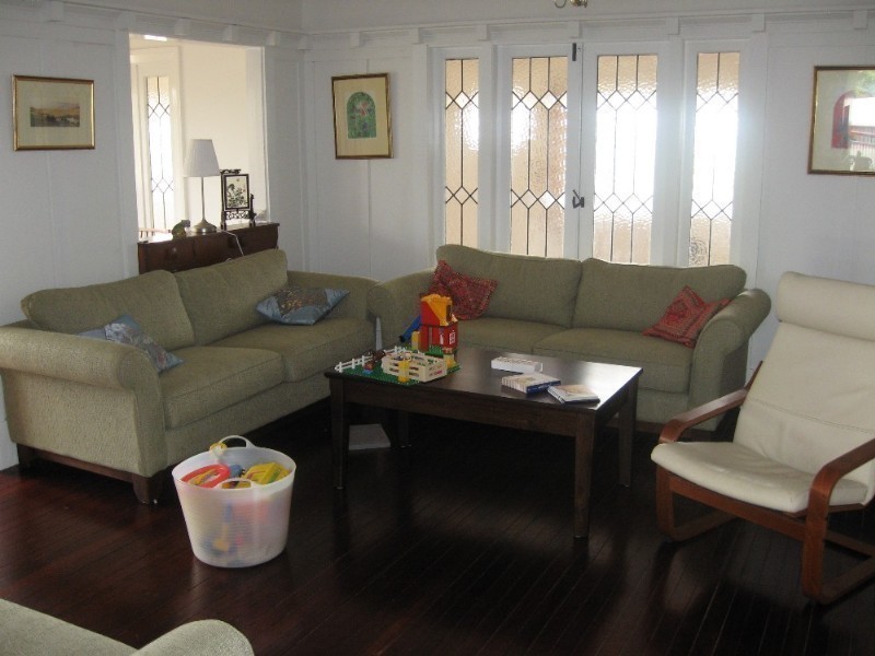 17 Dennis Street, Grange QLD 4051