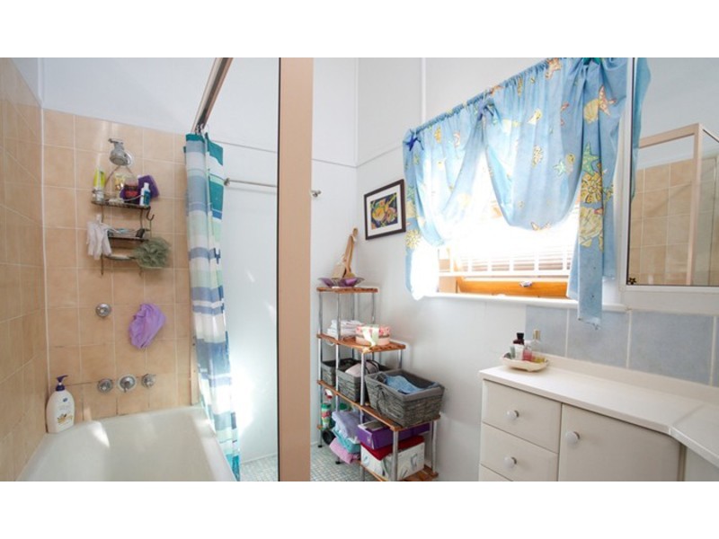 90 Raymont Road, Grange QLD 4051