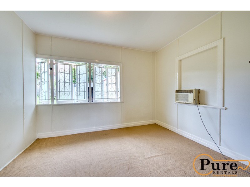 65 Chaucer Street, Moorooka QLD 4105