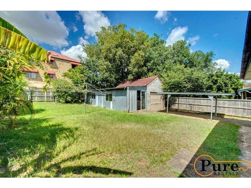 65 Chaucer Street, Moorooka QLD 4105