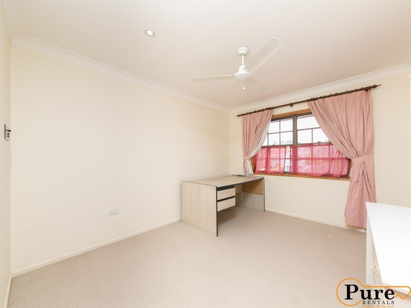 1 Travolta Street, Stafford Heights QLD 4053