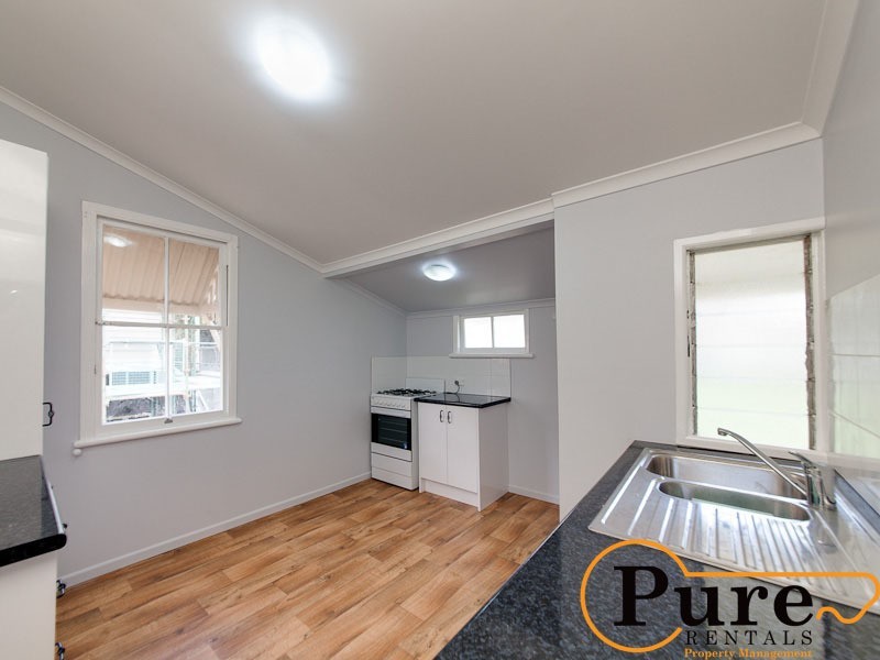 77  Duke Street, Annerley QLD 4103