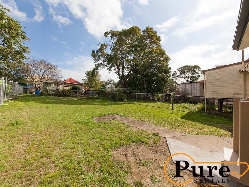 77  Duke Street, Annerley QLD 4103