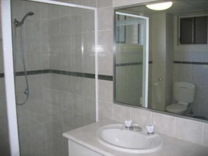 10/23 Heath Street, Southport QLD 4215