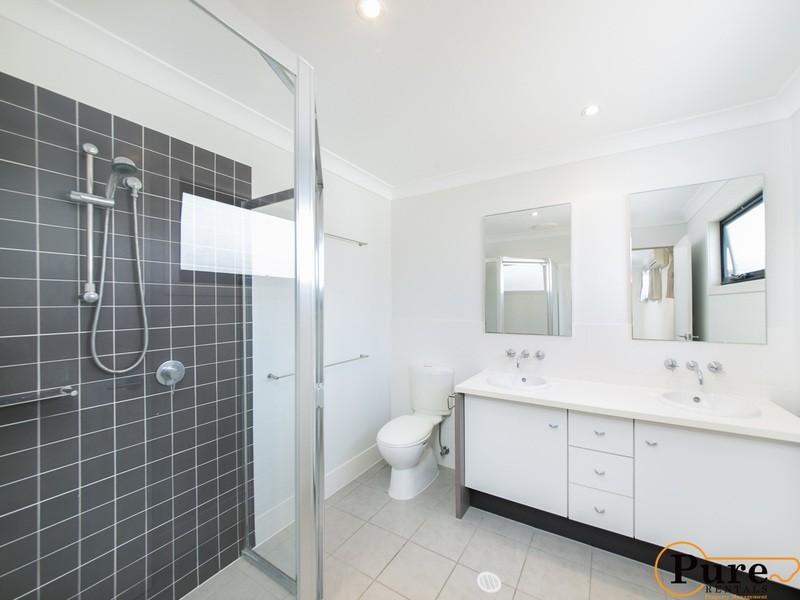 126/16 Surbiton Court, Carindale QLD 4152