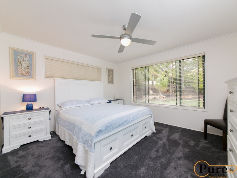 4 Script Court, Oxenford QLD 4210
