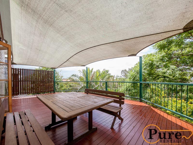 42 Bramston Terrace, Herston QLD 4006