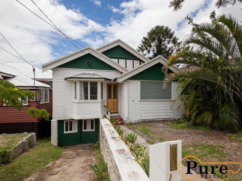42 Bramston Terrace, Herston QLD 4006