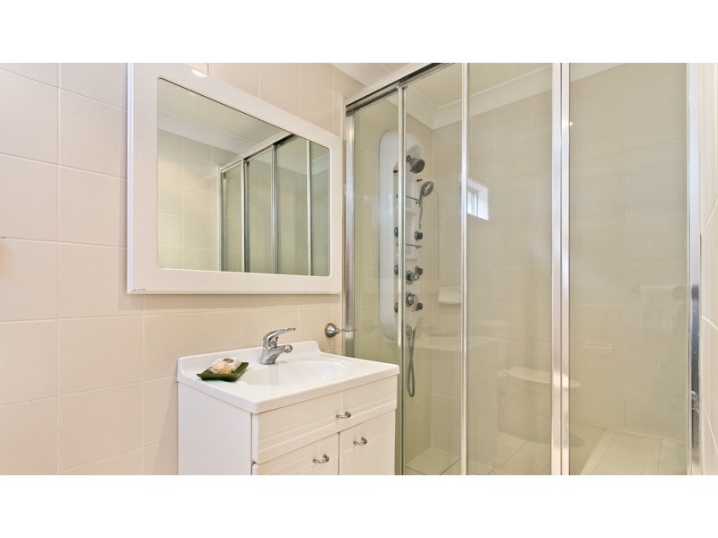 4 Dyne Street, Red Hill QLD 4059