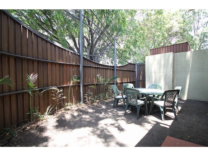 1/574  Kingsford Smith Drive, Hamilton QLD 4007