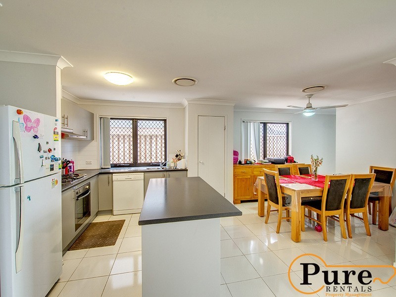 56 Merimbula Crescent, Fitzgibbon QLD 4018