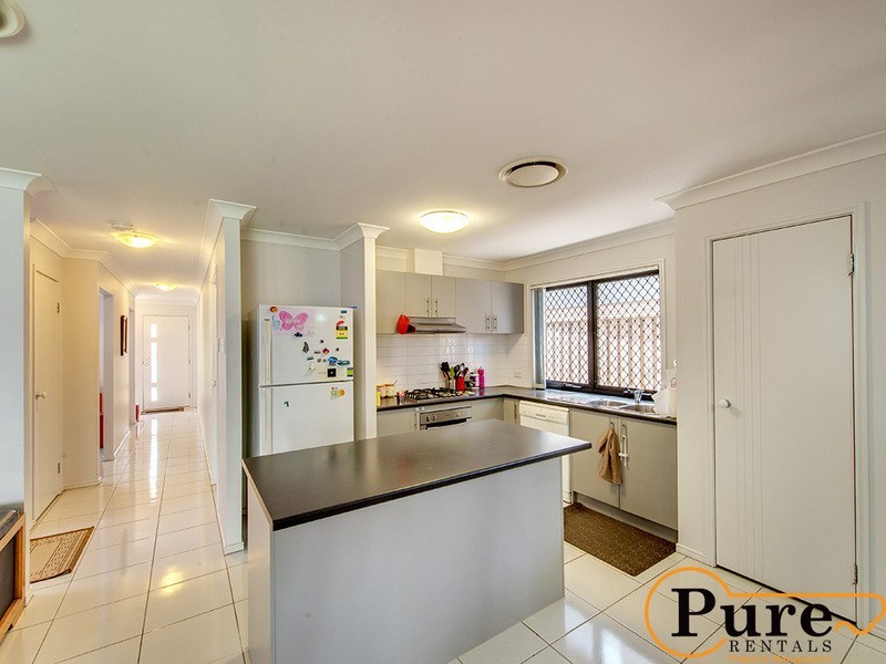 56 Merimbula Crescent, Fitzgibbon QLD 4018