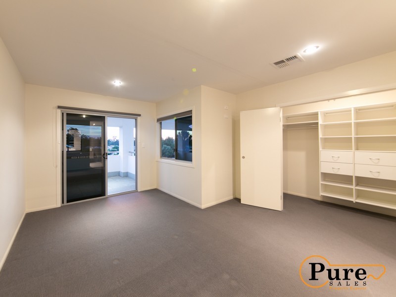 99 Livesay Road, Moggill QLD 4070