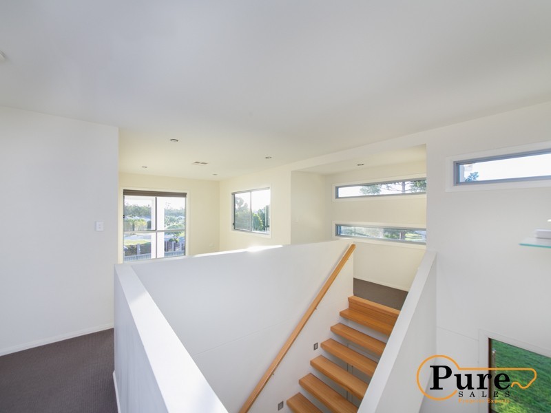 99 Livesay Road, Moggill QLD 4070