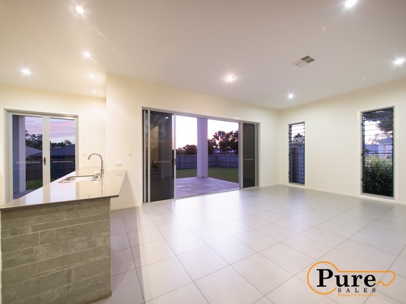 99 Livesay Road, Moggill QLD 4070