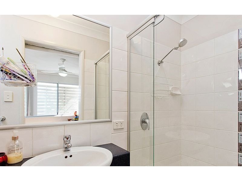 1/24 Grasspan Street, Zillmere QLD 4034