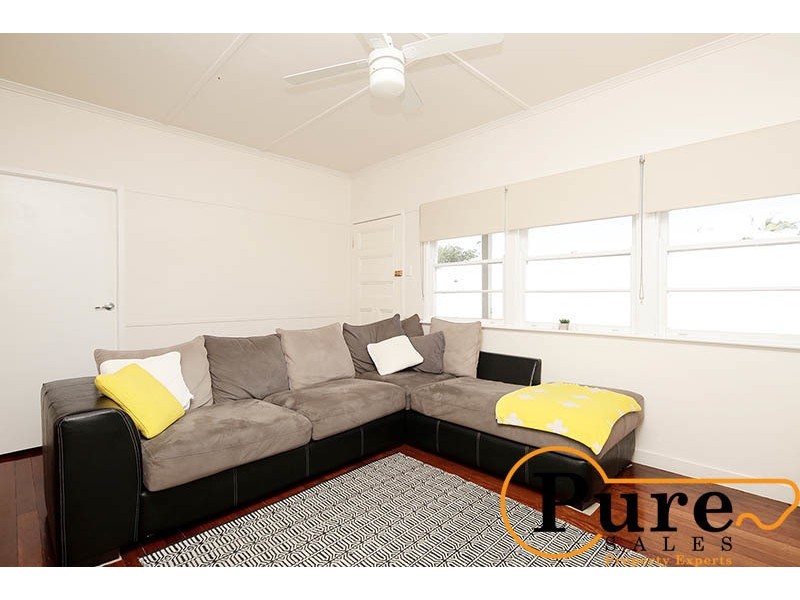 49 Pechey Street., Chermside QLD 4032