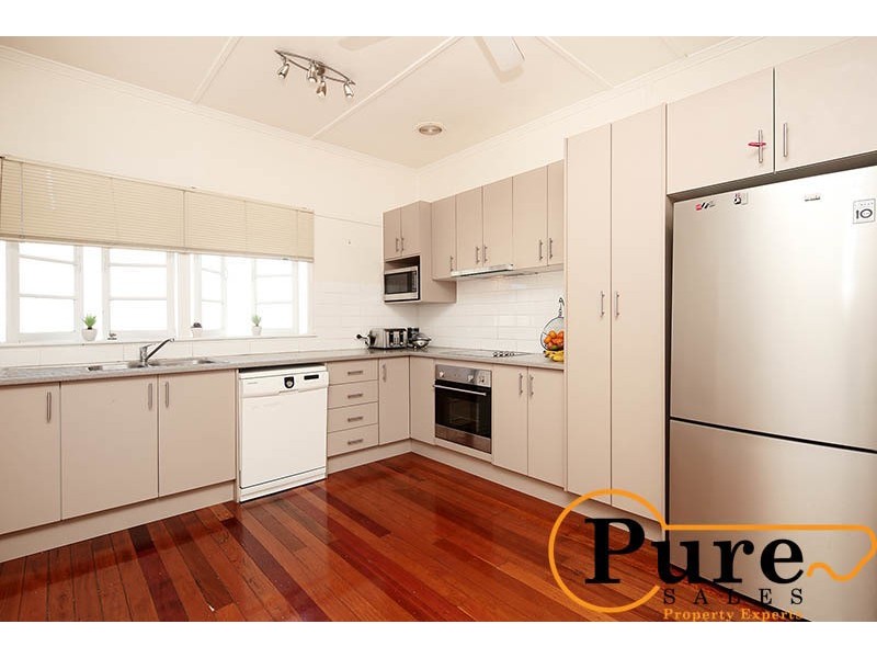 49 Pechey Street., Chermside QLD 4032