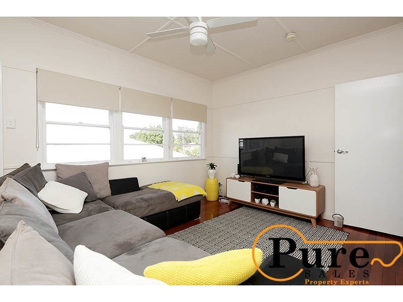 49 Pechey Street., Chermside QLD 4032