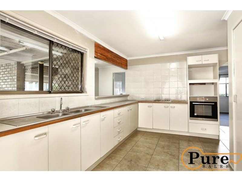 11 Hibbertia Court, Springwood QLD 4127