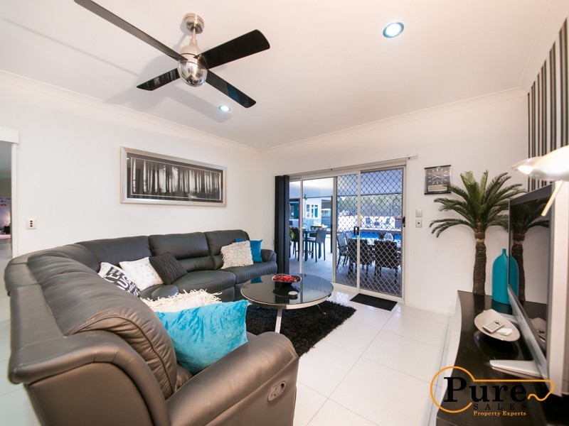 35-39 Highgrove Close, Chambers Flat QLD 4133