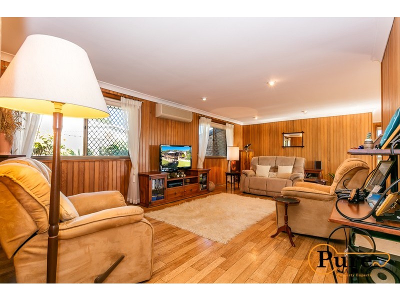 8 Lance Drive, Mount Warren Park QLD 4207