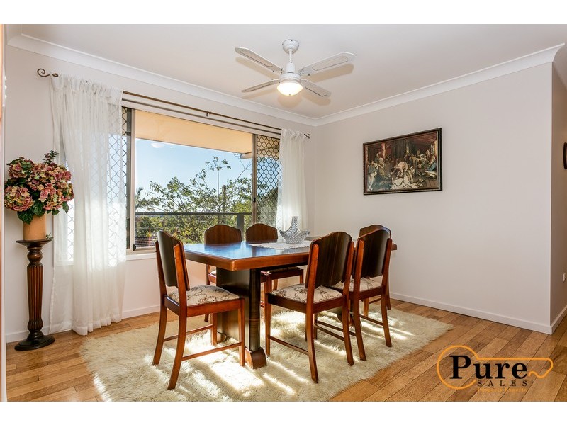 8 Lance Drive, Mount Warren Park QLD 4207