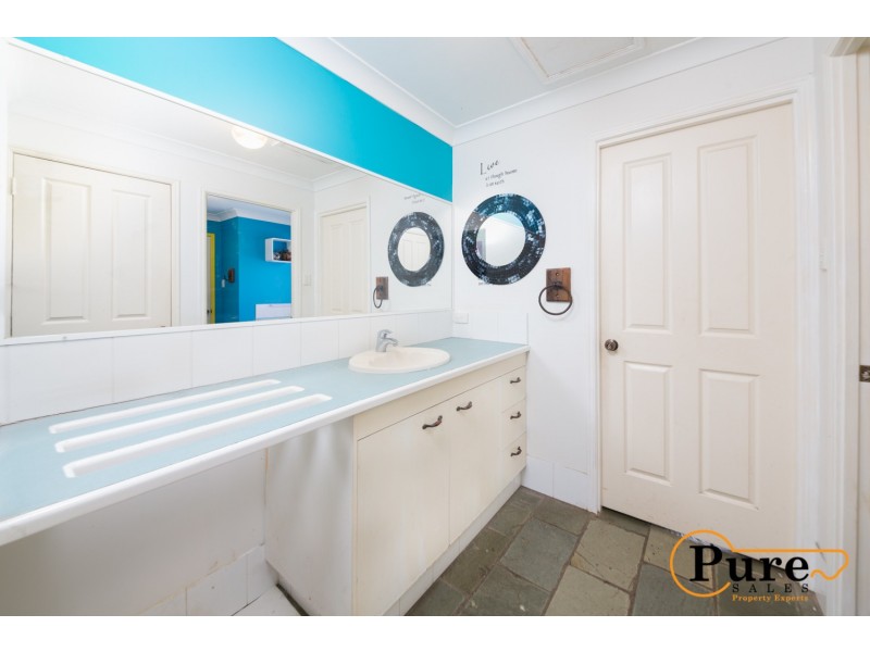 42 Archer Court, Chambers Flat QLD 4133