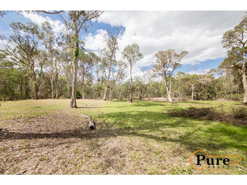 42 Archer Court, Chambers Flat QLD 4133